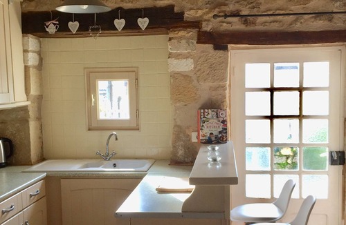 Corgnac-sur-l'Isle House | Charming and peaceful character cottage for two!