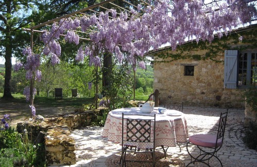 Lamonzie-Montastruc Apartment | Charming Apartment For 2, With Private Garden In Country Hamlet, Lovely Walks