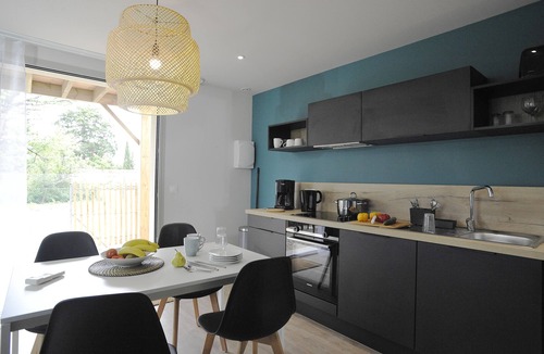 Jonzac Apartment | CHARMING APARTMENT WITH TERRACE IN A QUIET RESIDENCE NEAR JONZAC CENTER
