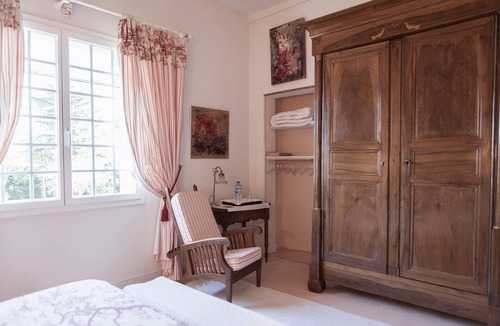 Sainte-Terre House | CHARMING B&B at the gateway to ST EMILION