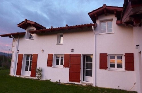 Saint-Pee-sur-Nivelle House | CHARMING BASQUE HOUSE ON 6500 M2