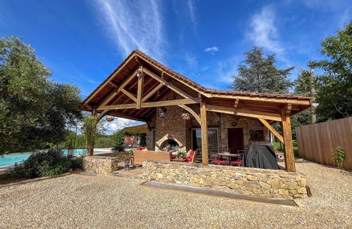 Siorac-en-Perigord House | Charming Bungalow with stunning views of the Dordogne River in the Perigord Noir