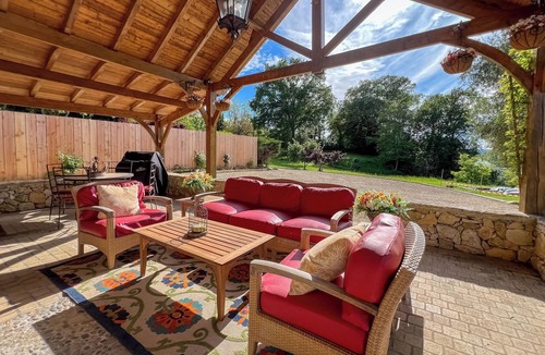 Siorac-en-Perigord House | Charming Bungalow with stunning views of the Dordogne River in the Perigord Noir