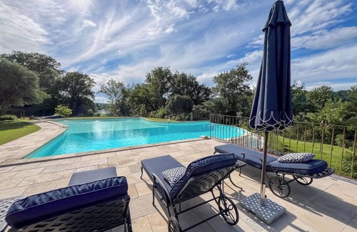 Marnac House | Charming Bungalow with stunning views of the Dordogne River in the Perigord Noir