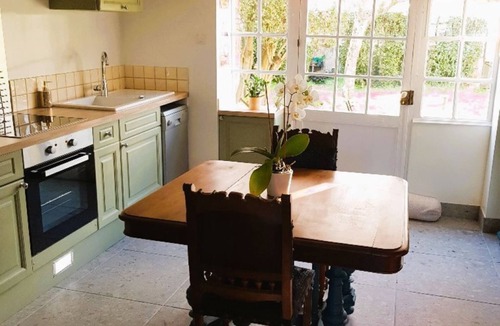 Val-de-Bonnieure Cottage | Charming Cottage with exclusive use of the Jacuzzi upon requestn