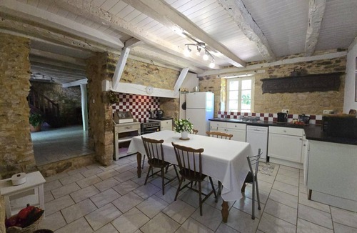 Berbiguieres Cottage | Charming cottage in Dordogne with pool and garden
