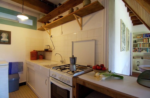 Le Chalard Cottage | Charming Cottage in Ladignac-le-Long with Garden