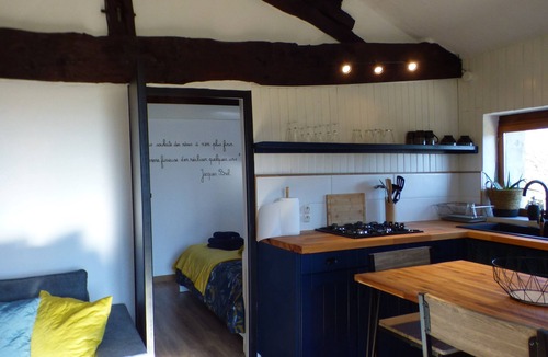 Bioussac Cottage | CHARMING COTTAGE WITH TERRACE OVERLOOKING THE COUNTRYSIDE