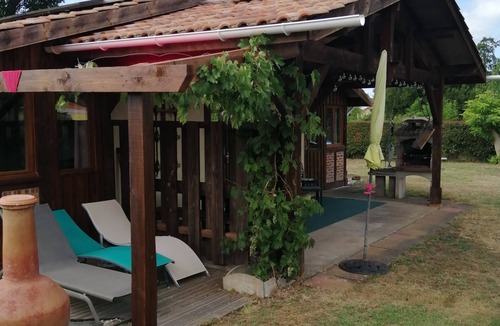 Bias House | Charming detached landaise style house approximately 6 kms from the beach.