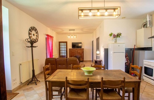 Saint-Chamassy Cottage | Charming Dordogne Farmhouse: 2BR, Garden, BBQ, Near Historic Sites
