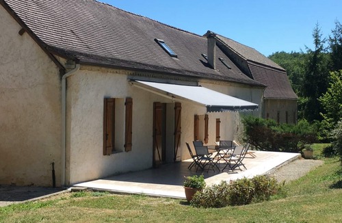Lalinde Cottage | Charming Dordogne Home: Fireplace, Large Garden, Near Historic Sites