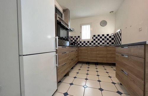 Cheray House | Charming 2BR Home in Saint-Georges-d'Oléron with Garden, Close to Shops & Cycle Paths