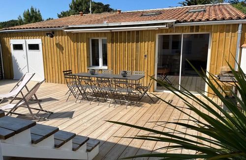 Boyardville House | Charming renovated house in Boyardville, private garden and independent studio