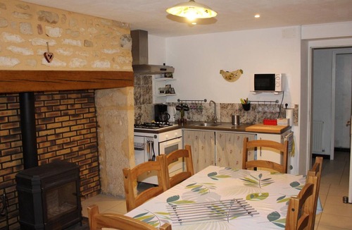 Saint-Julien-de-Lampon Cottage | Charming house in Black Perigord with Wifi and enclosed garden