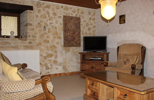 Saint-Julien-de-Lampon Cottage | Charming house in Black Perigord with Wifi and enclosed garden
