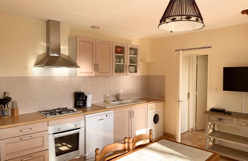 Calviac-en-Perigord Cottage | Charming gîte with swimming pool in a wooded area near Sarlat