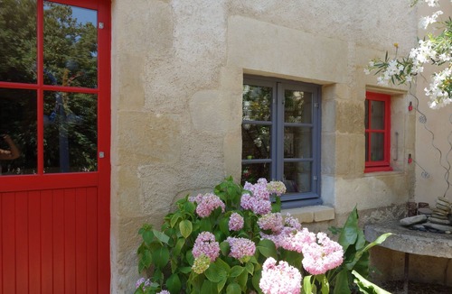 Villiers-en-Plaine House | CHARMING GITE at the gates of the Marais Poitevin and Niort with private pool