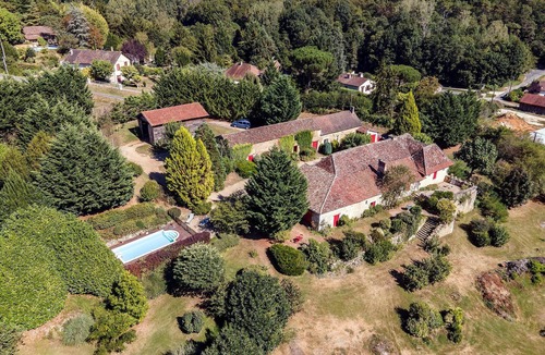 Lembras House | Charming historic barn with pool