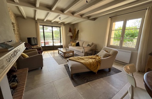 Cabrieres-d'Avignon Other | Charming house in Cabrieres