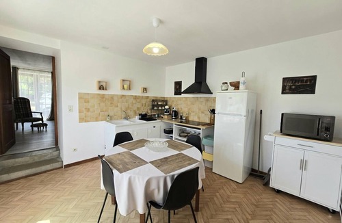 Siorac-en-Perigord Cottage | Charming house in Périgord for 2 with private terrace