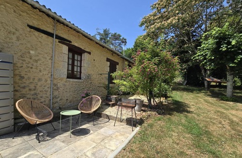 Siorac-en-Perigord Cottage | Charming house in Périgord for 2 with private terrace