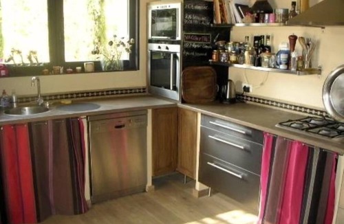 Sud House | Charming house in Aix en Provence. 4 large bedrooms and bathroom. Swimming pool