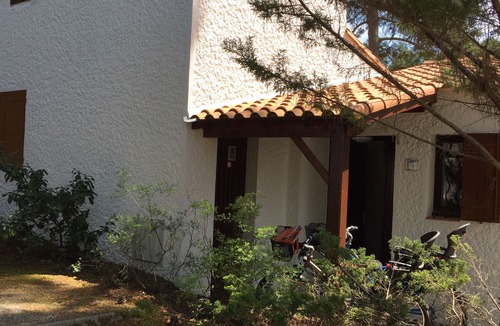 La Palmyre House | Charming house in the heart of Palmyra near downtown and beach.