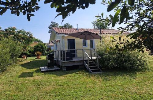 Leon House | Charming house with garden and terrace