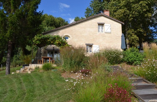 Aillas House | Charming house with heated pool