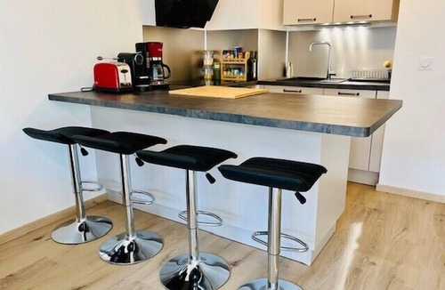 La Rochelle Apartment | charming new flat with balcony