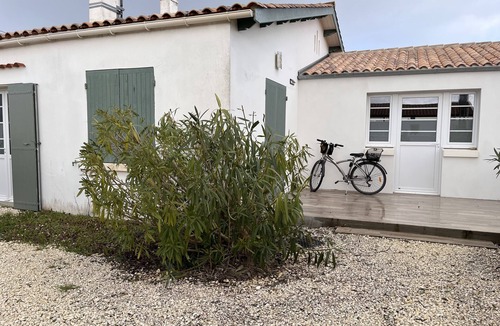 La Bree-les-Bains Villa | Charming Oléronaise house 5 minutes from the beach and 2 minutes from the market