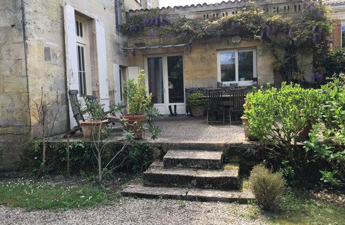 Langoiran House | Charming renovated family stone house 30' Bordeaux 280m2