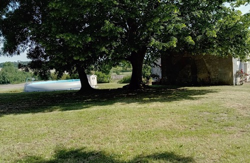 Poullignac Villa | Charming restored farmhouse of the 18th century, access for pets