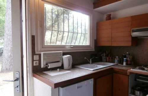 Le Penon House | Charming Seaside House: Quiet Area, Garden, 6 Guests, 900m to Beach, Wifi, Parking