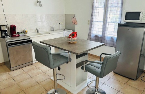 Port District House | Charming single-storey family home 59 m², close to the sea
