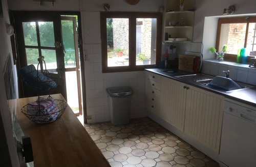 Brux Other | Charming, Spacious Dog-Friendly Holiday Rental with 2 Houses & Large Heated Pool