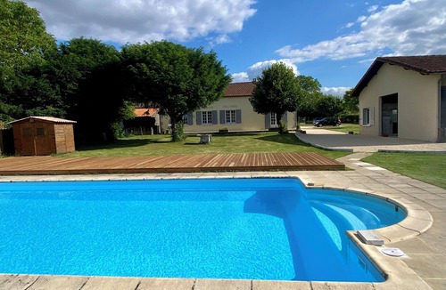 Les Adjots House | Charming stone gîte with private pool. Escape into the French countryside.