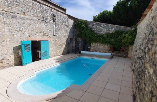 Saint-Denis-d'Oleron House | Charming villa in the center of town, with swimming pool, close to the sea and market.