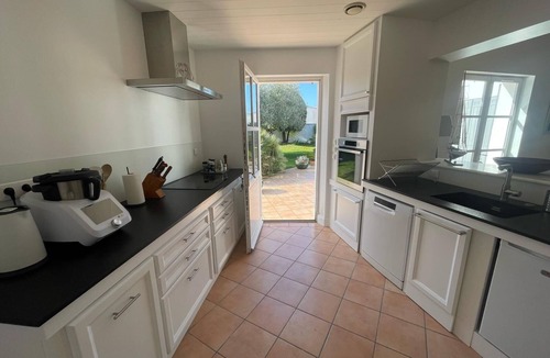 La Couarde-sur-Mer Villa | Charming villa 4 minutes from beach (on foot), village and market (by bike)