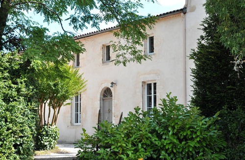 Mazeres House | Château Caillivet:At the Heart of Organic vineyard