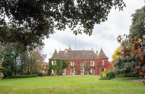 Faux House | Château with a Large Pool and magnificient park. Château & independent house.