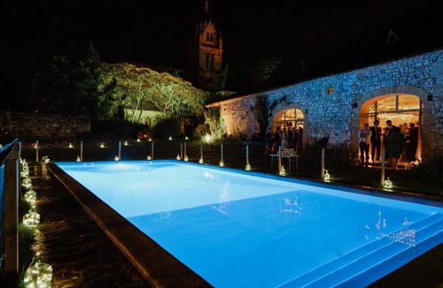 Faux House | Château with a Large Pool and magnificient park. Château & independent house.