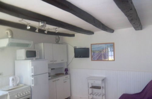 La Roche-Posay Apartment | Cherry Lodge - La Lavande 1 Bed Apartment With Private Courtyard And Pool