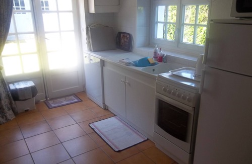 La Roche-Posay Apartment | Cherry Lodge - La Lavande 1 Bed Apartment With Private Courtyard And Pool