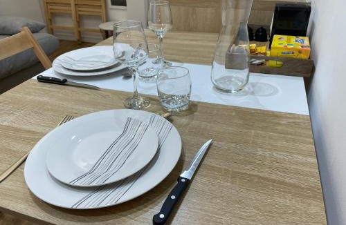 Centre Ville Apartment | Chez Jean-Yves et Zoé - LA DOLCE VITA - Au calme, Très propre, Proche parkings