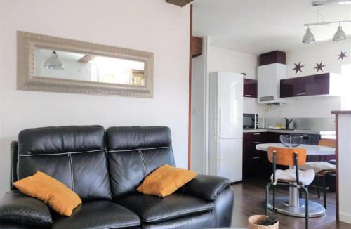 Gan Apartment | Chez Maëlys ~ Centre Gan - Calme ~ Idéal Famille