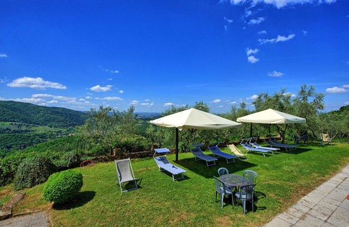 Greve in Chianti Apartment | Chiesa - Apartment with swimming pool