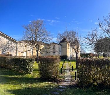 Saint-Emilion Bed & Breakfast | Clos des Jacobins (Grand Cru Classé)
