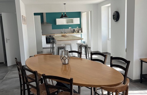 La Remigeasse House | Clos Isidore Large character house 200 m from La Rémigeasse beach.