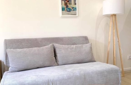 Rochefort Apartment | Cocon Moderne au Cœur de Rochefort - Studio Élégant Pour un Séjour Inoubliable